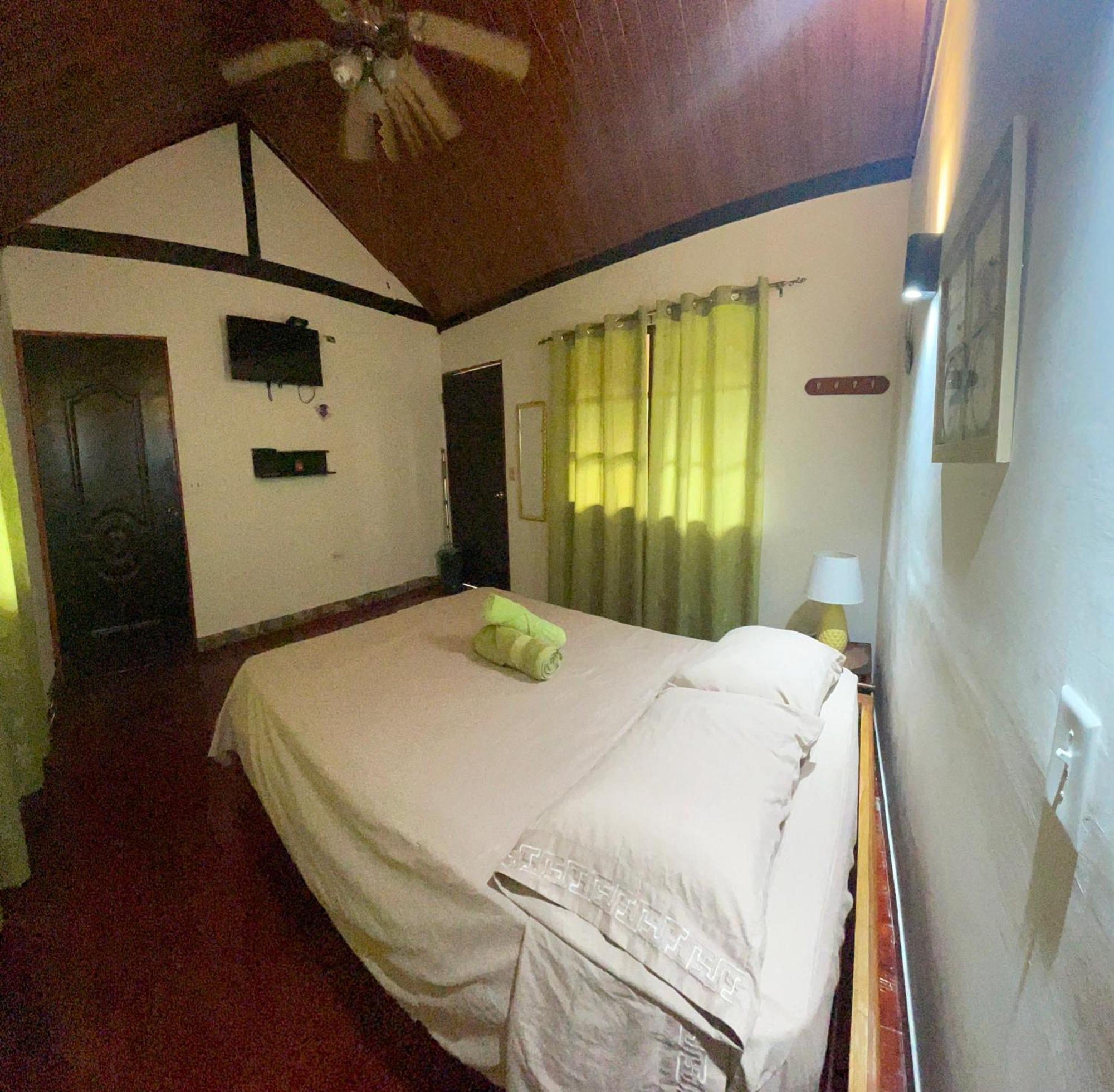 Hostal La India El Valle de Anton Exterior photo